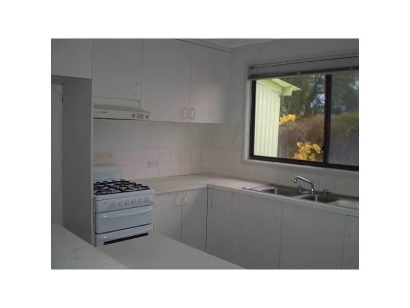 6 REVO STREET, Newport VIC 3015