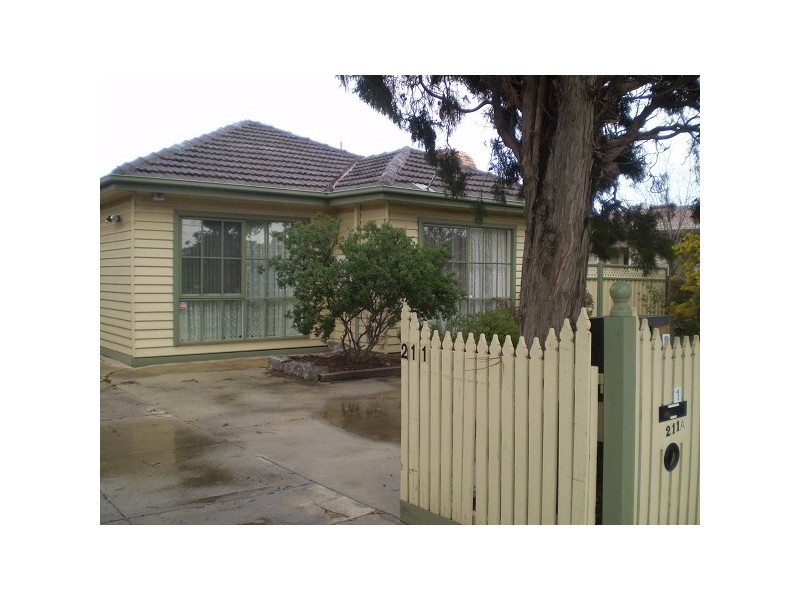 211A BLACKSHAWS ROAD, Newport VIC 3015
