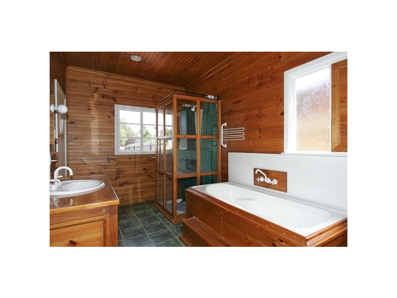 61 Maddox Road, Newport VIC 3015