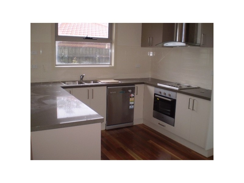 2/20 THE BROADWAY, Altona North VIC 3025