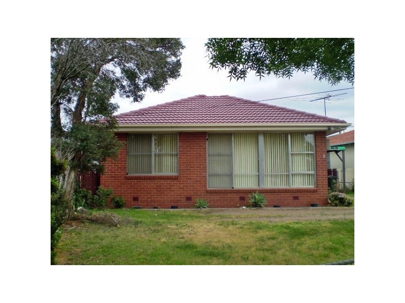 8 EADES STREET, Laverton VIC 3028