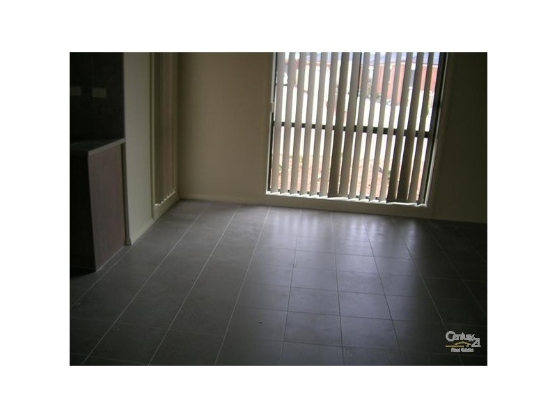 1/10 MACADAMIA GROVE, Werribee VIC 3030