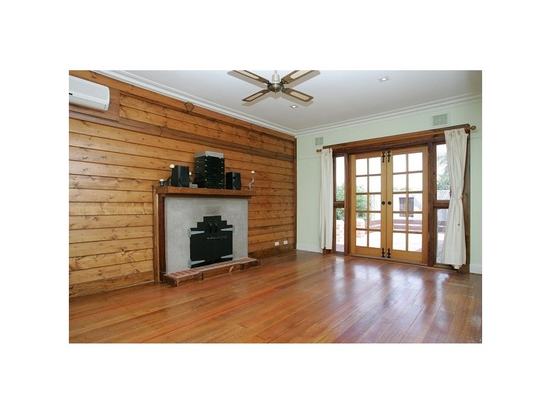 61 Maddox Road, Newport VIC 3015