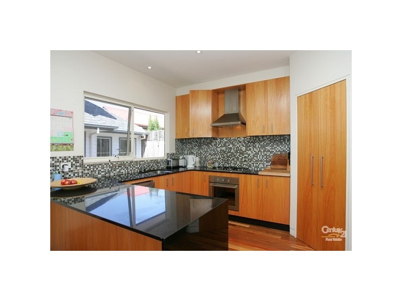 1/90 Elizabeth Street,, Newport VIC 3015
