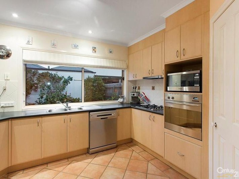 5 Nicosia Crt, Williamstown VIC 3016