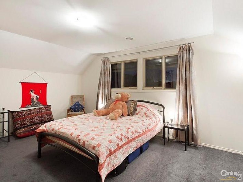 5 Nicosia Crt, Williamstown VIC 3016