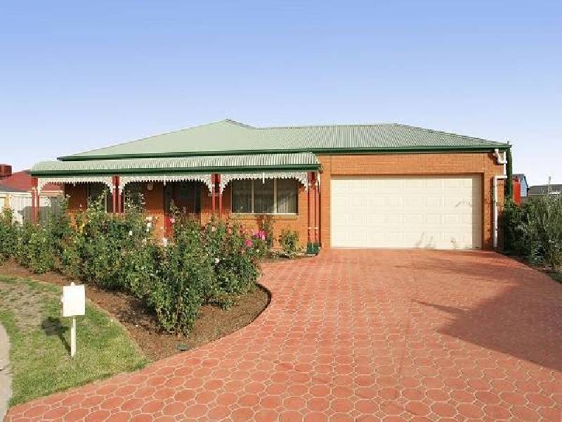6 Bunya Close, Caroline Springs VIC 3023