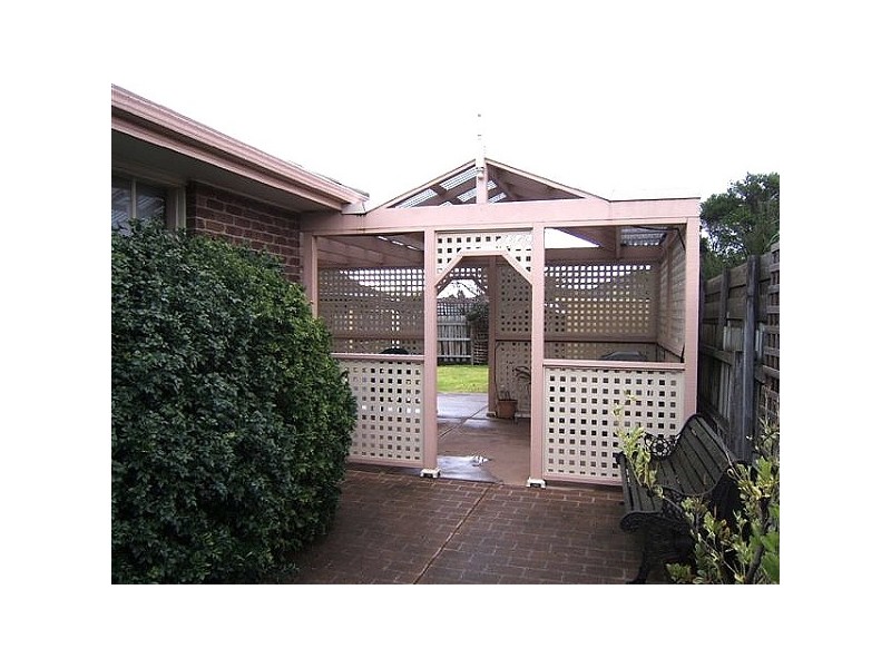 30 Narelle Drive, Aspendale Gardens VIC 3195