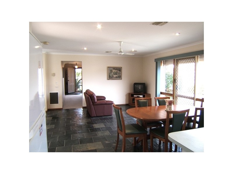 25 Bianca Drive, Aspendale Gardens VIC 3195