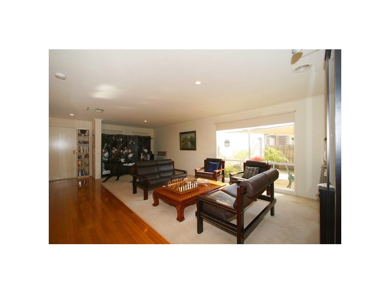 121 Kearney Drive, Aspendale Gardens VIC 3195
