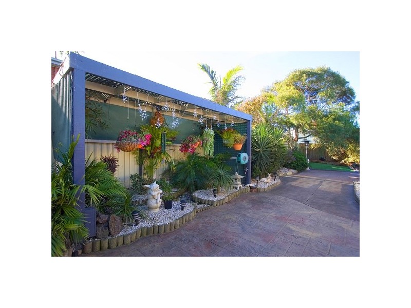 19 Keaton Way, Aspendale Gardens VIC 3195