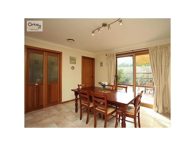 12 Nurten Parade, Aspendale Gardens VIC 3195