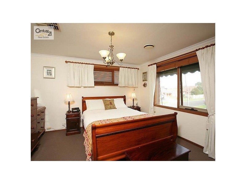 12 Nurten Parade, Aspendale Gardens VIC 3195