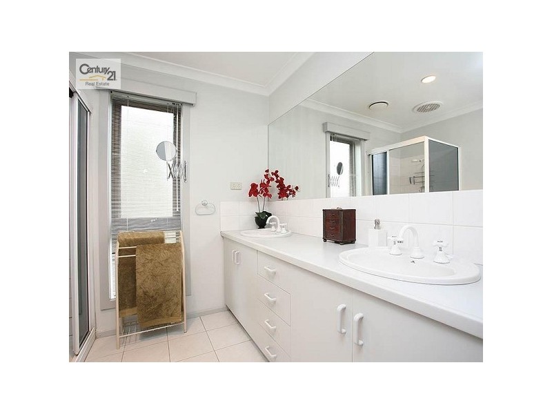 36 Sutherland Avenue, Aspendale Gardens VIC 3195