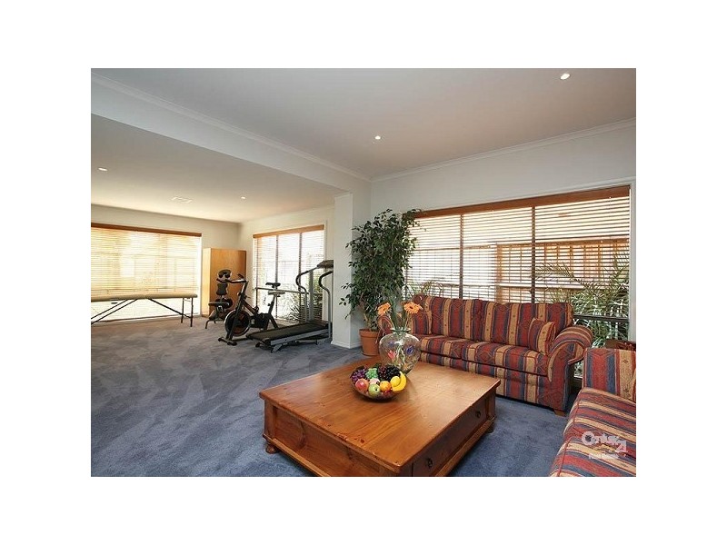 62 Sutherland Avenue, Aspendale Gardens VIC 3195