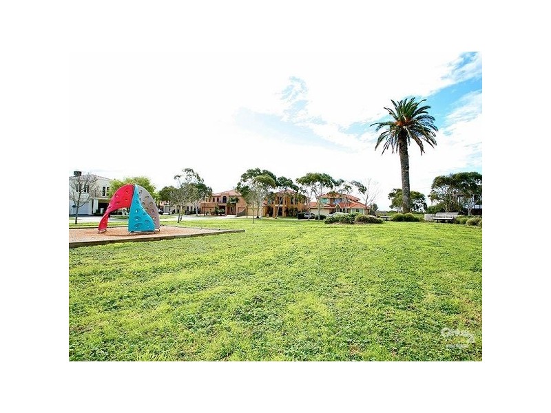 62 Sutherland Avenue, Aspendale Gardens VIC 3195