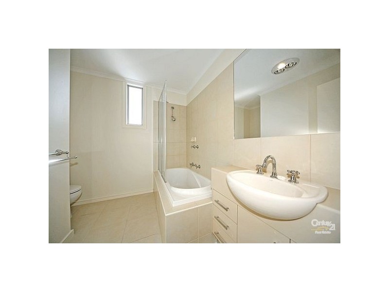 2A Elm Grove, Mckinnon VIC 3204