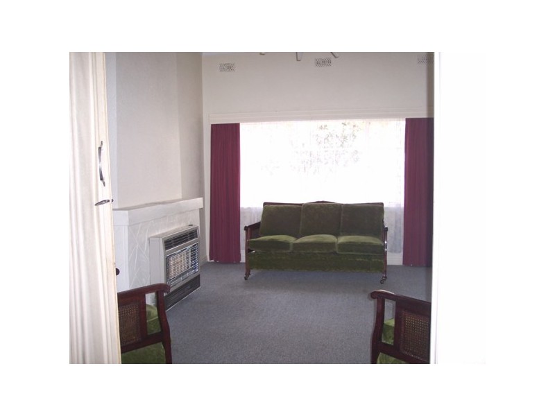 1 Glen Orme Avenue, Mckinnon VIC 3204