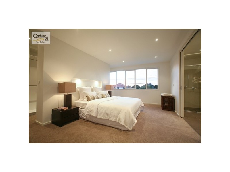 1&2/34 Windsor Avenue, Mckinnon VIC 3204