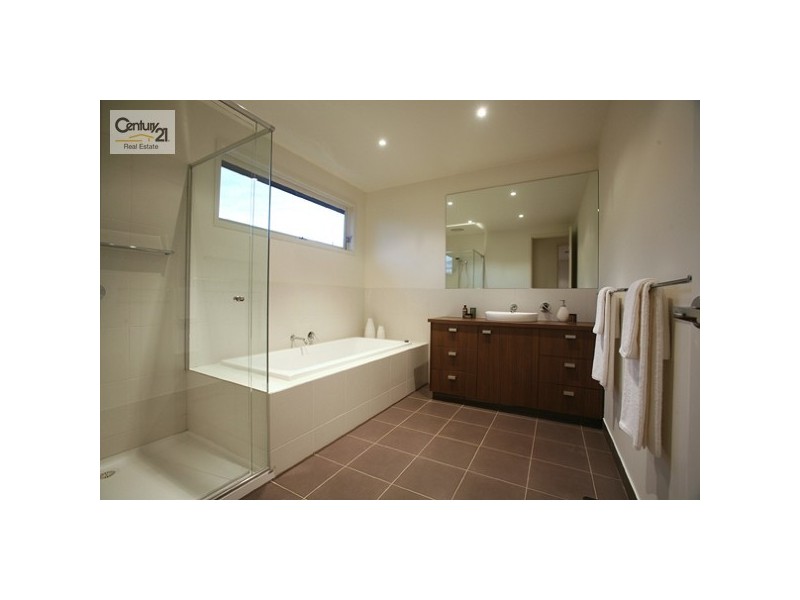 1&2/34 Windsor Avenue, Mckinnon VIC 3204