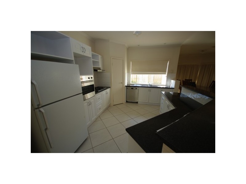 5 Yarraburn Close, Bentleigh East VIC 3165