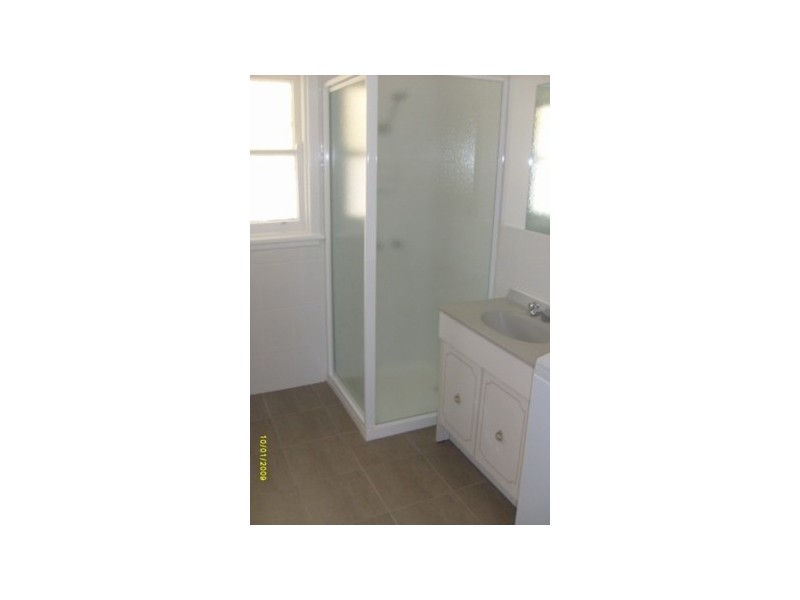 33 Koonawarra Road, Clayton VIC 3168