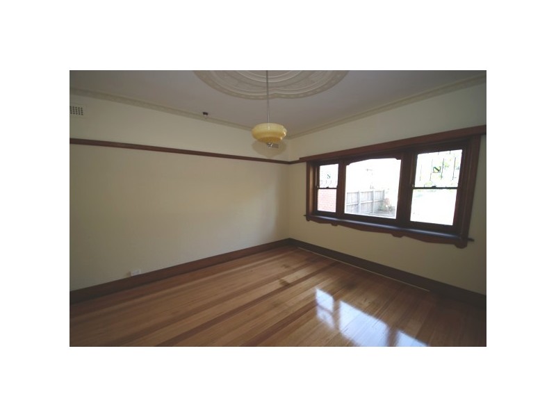 2 Berkeley Grove, Brighton East VIC 3187