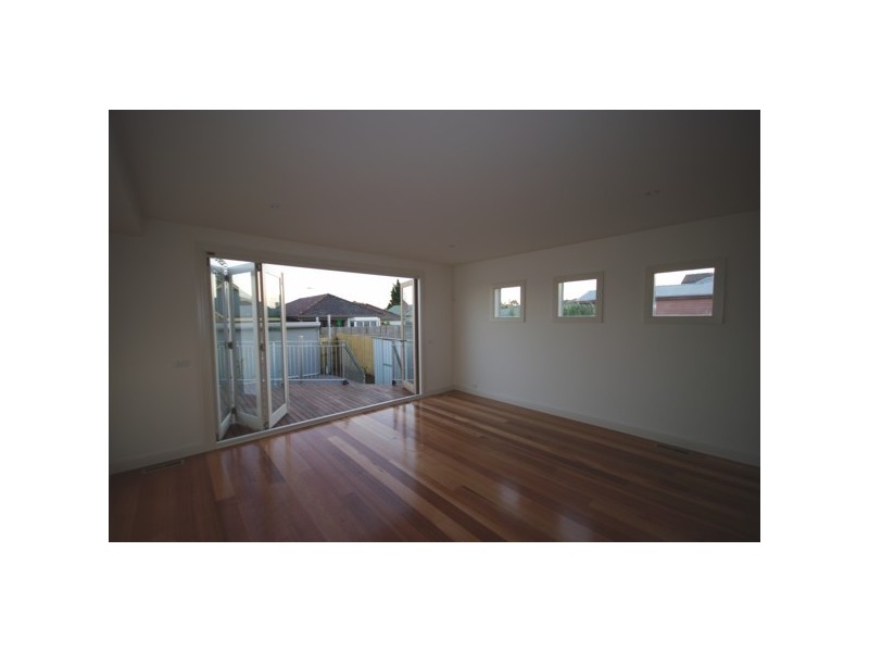 26A Carlton Street, Mckinnon VIC 3204