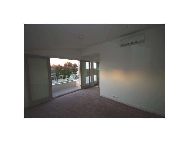 26A Carlton Street, Mckinnon VIC 3204