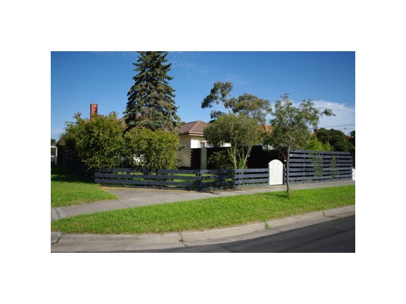 24 Gowrie Street, Bentleigh East VIC 3165