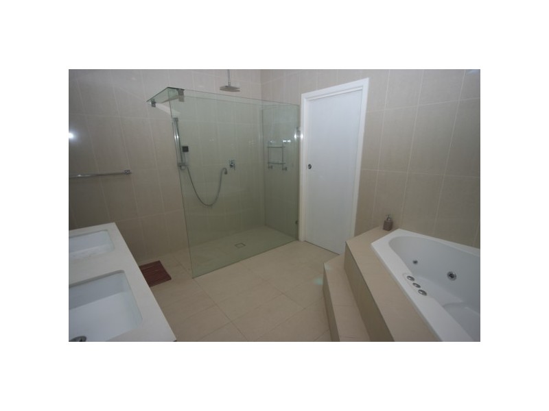 1 Hobart Street, Bentleigh VIC 3204