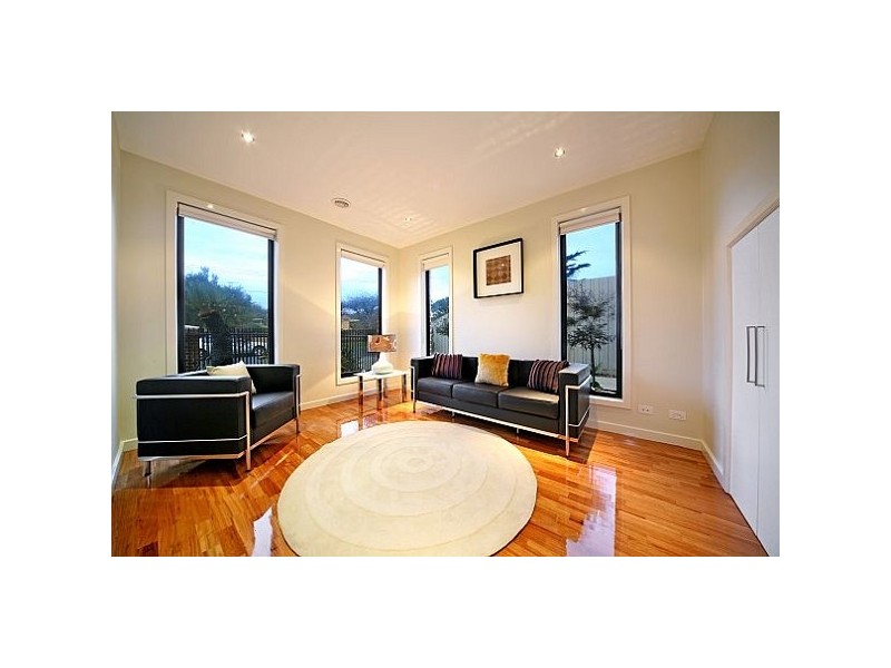 1/3 Moor Street, Bentleigh East VIC 3165