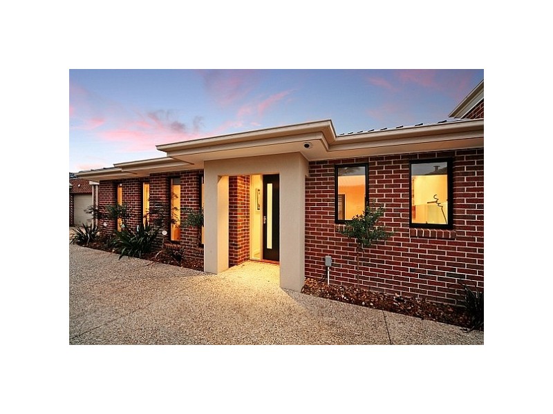 2/3 Moor Street, Bentleigh East VIC 3165