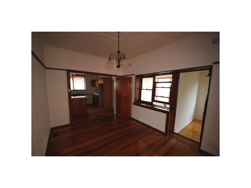 1/2 Riddle Street, Bentleigh VIC 3204