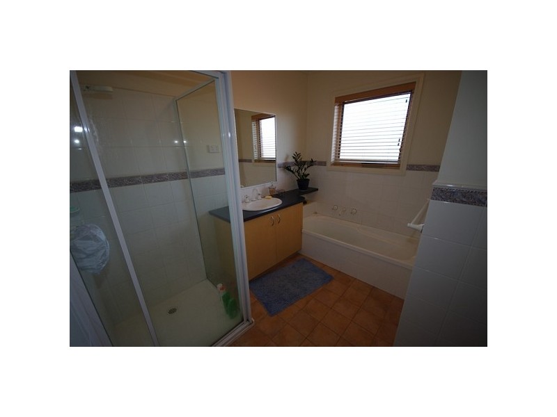 1/12 Bleazby Street, Bentleigh VIC 3204