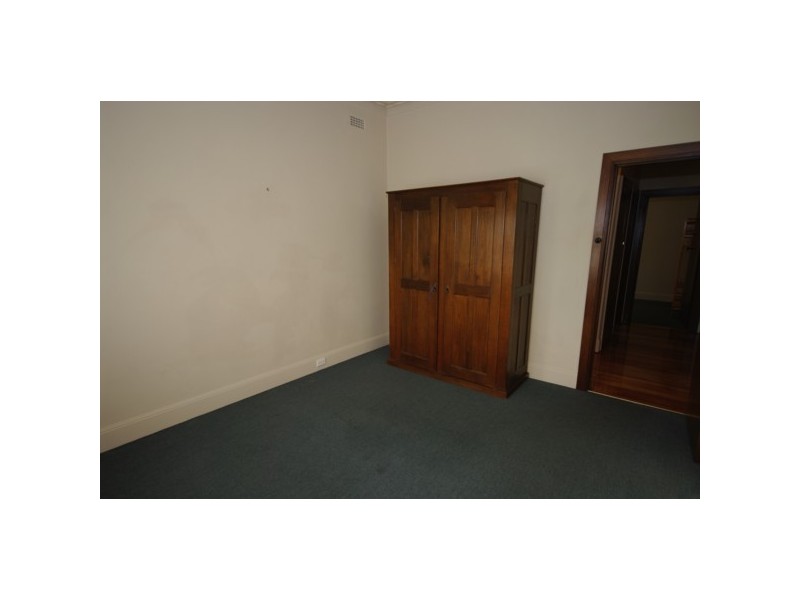 16 Elm Grove, Mckinnon VIC 3204