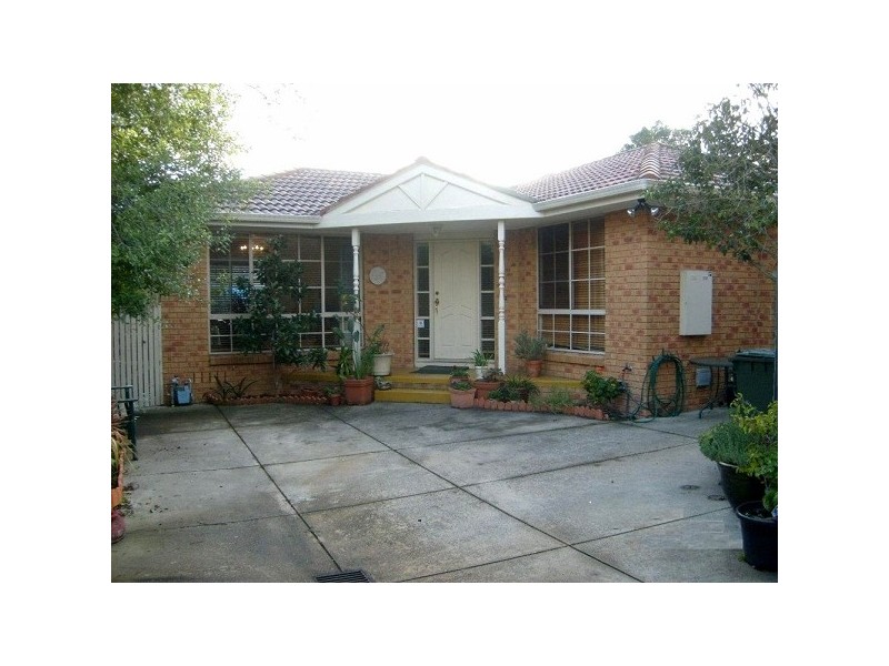 2/9 Leinster Street, Ormond VIC 3204
