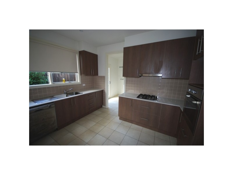 2/12 Browns Road, Bentleigh East VIC 3165