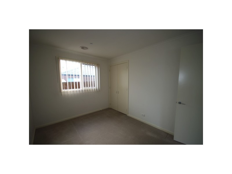 2/12 Browns Road, Bentleigh East VIC 3165