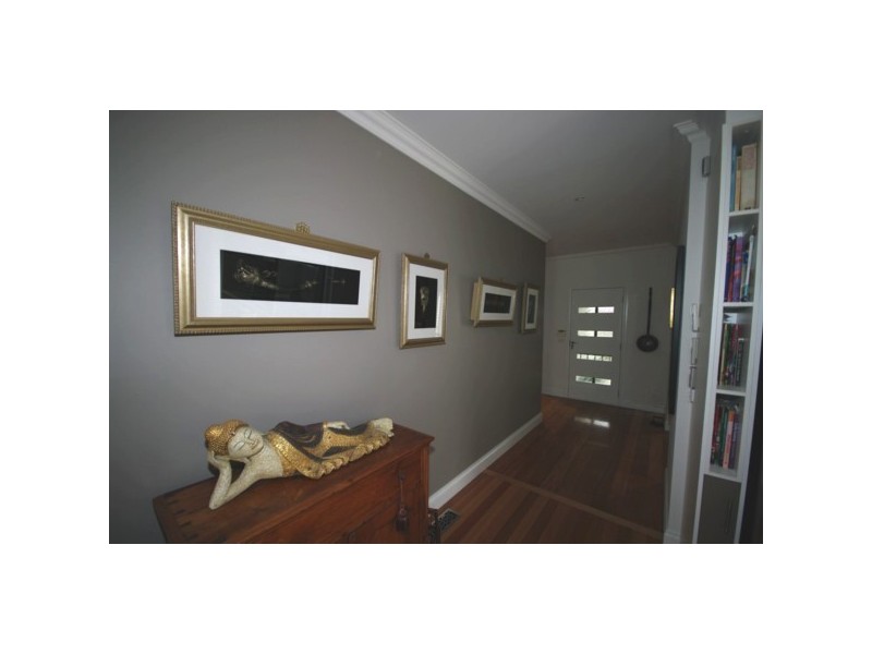 5 Adrian Street, Bentleigh East VIC 3165