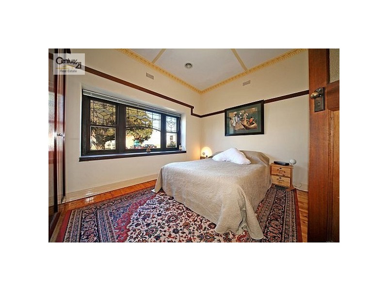 1 Larch Street, Caulfield South VIC 3162