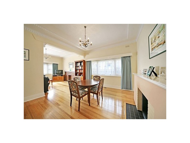 8 Bruce Street, Bentleigh VIC 3204