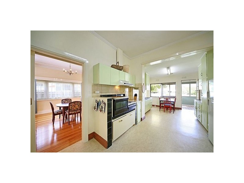 8 Bruce Street, Bentleigh VIC 3204