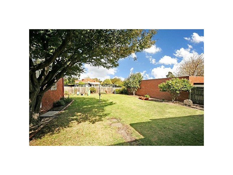 8 Bruce Street, Bentleigh VIC 3204