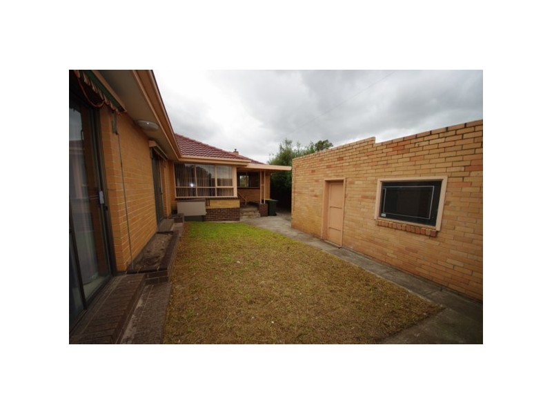 3 Rebecca Court, Bentleigh East VIC 3165