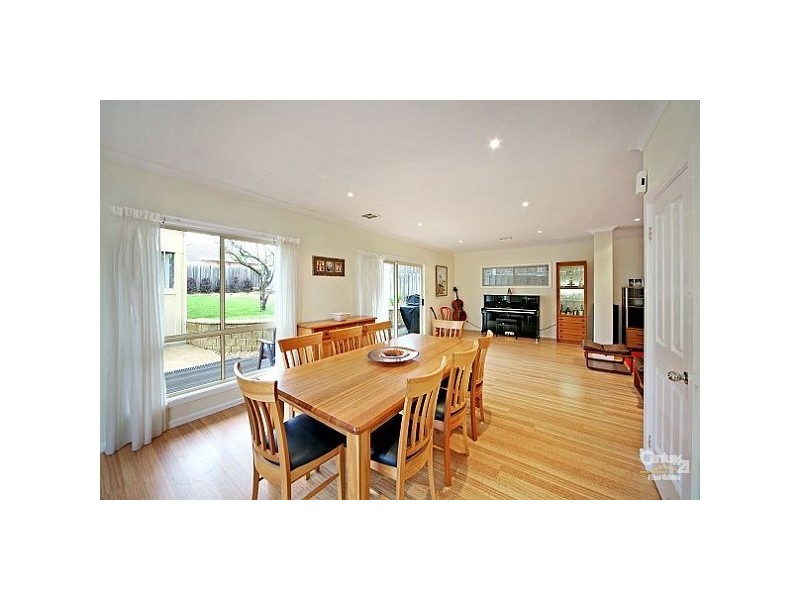 7 Hutchinson Street, Bentleigh VIC 3204