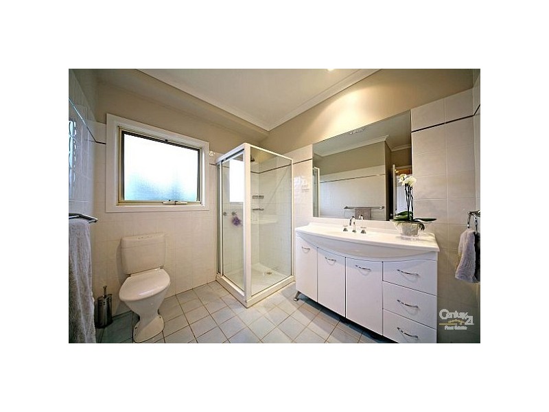 7 Hutchinson Street, Bentleigh VIC 3204