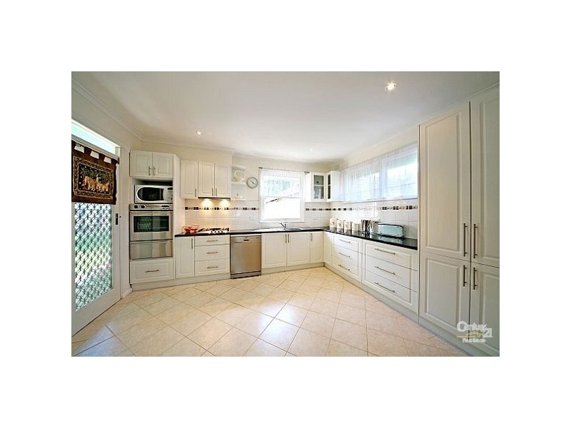 65 Devon Street, Cheltenham VIC 3192