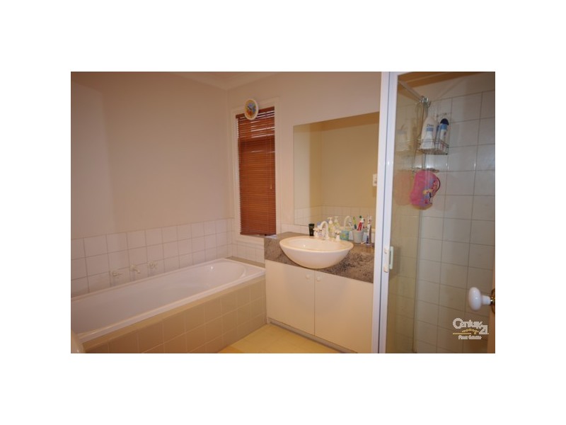 3/9 Bleazby Street, Bentleigh VIC 3204