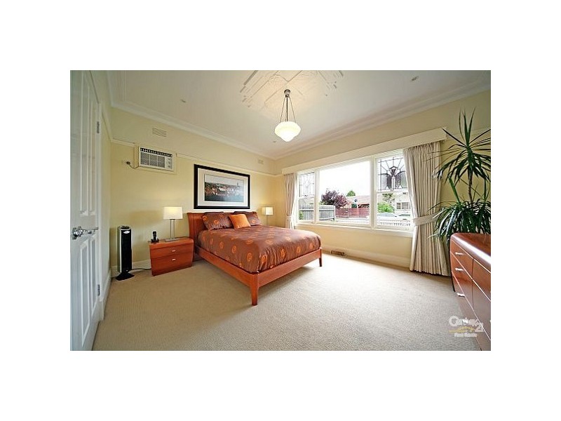 1/58 Barrington Street, Bentleigh East VIC 3165